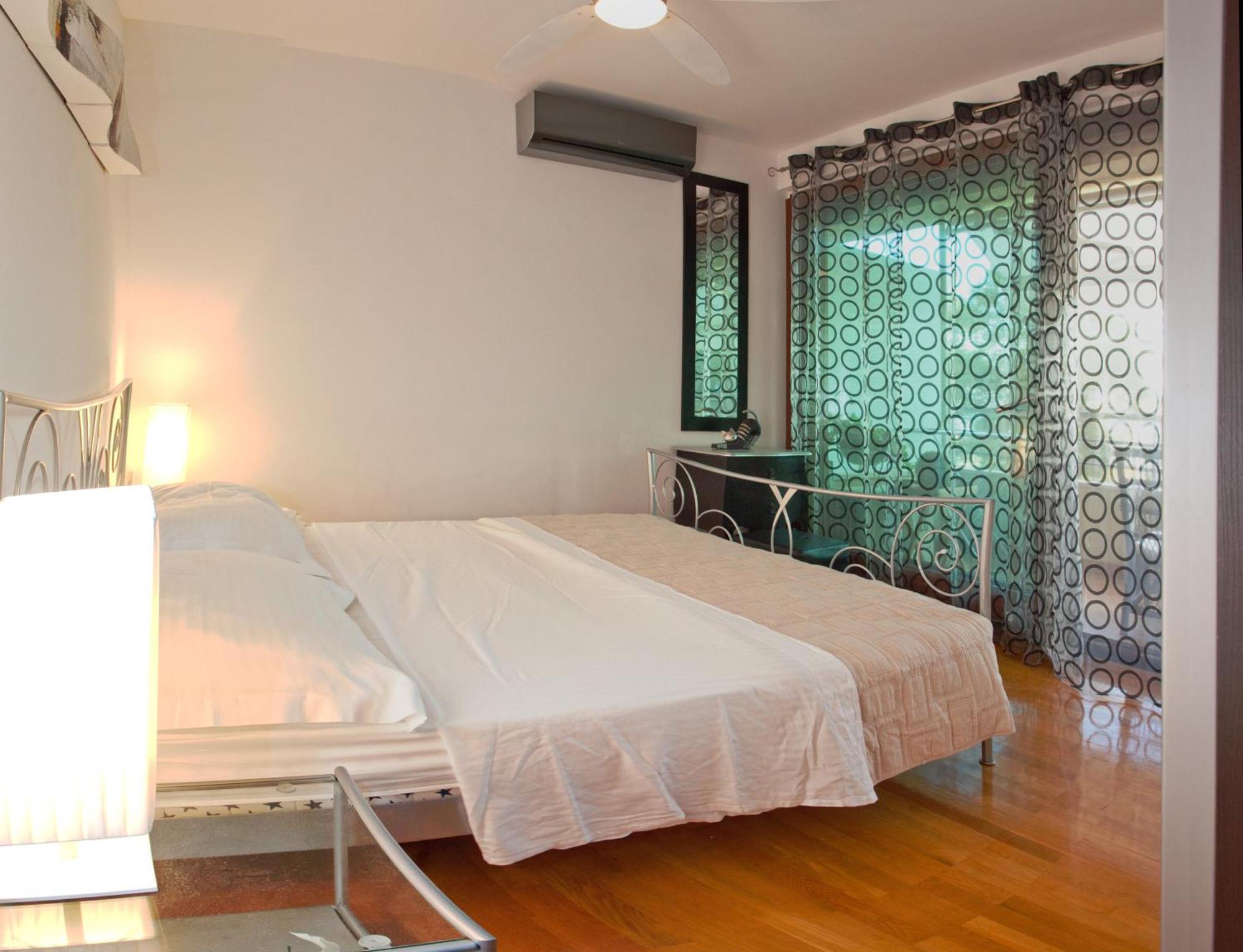 Residence Apartments Anamaria Podstrana Zimmer foto